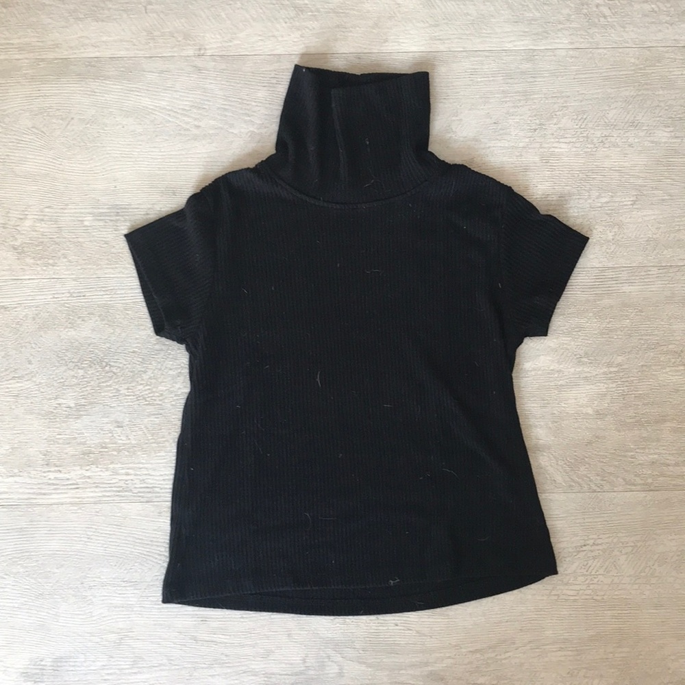 Black turtleneck t shirt